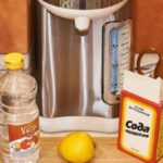 Remove scale in thermopot