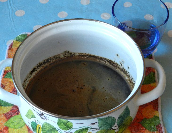 Coffee brewed in a saucepan