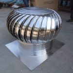 Roof fan for extractor hood