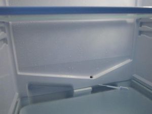 Drain hole in refrigerator