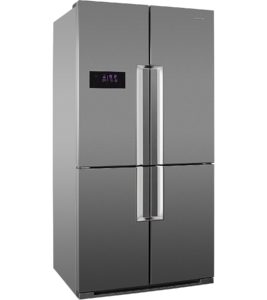 Refrigerator with holiday mode