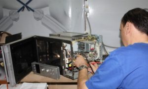 Removing the front panel and control unit