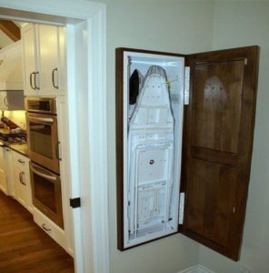 Type of ironing board