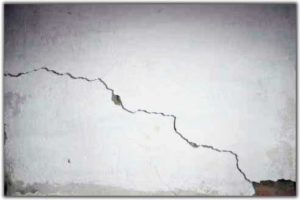 Why do cracks appear on the stove?