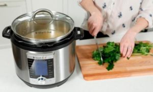 Safety precautions when working with a multicooker