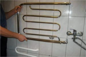 Replacing a heated towel rail with your own hands