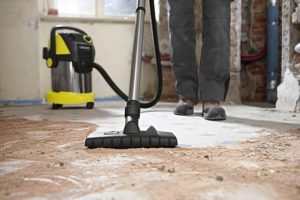 Construction vacuum cleaner