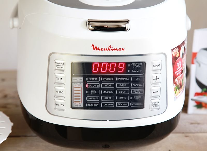 Multicooker with heating function