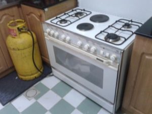 Stove with cylinder