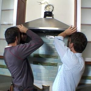 How to connect the hood