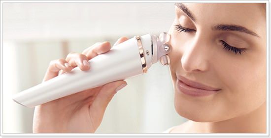 how to use a facial massager