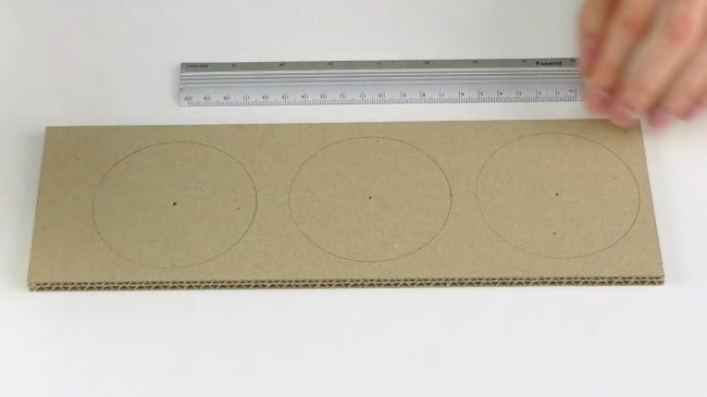 making a safe from cardboard