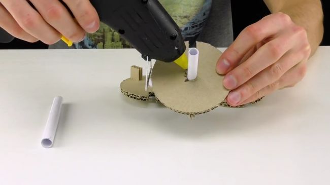 making a safe from cardboard