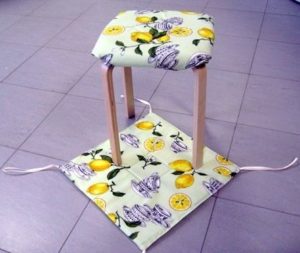 How to sew a cover for a stool with your own hands