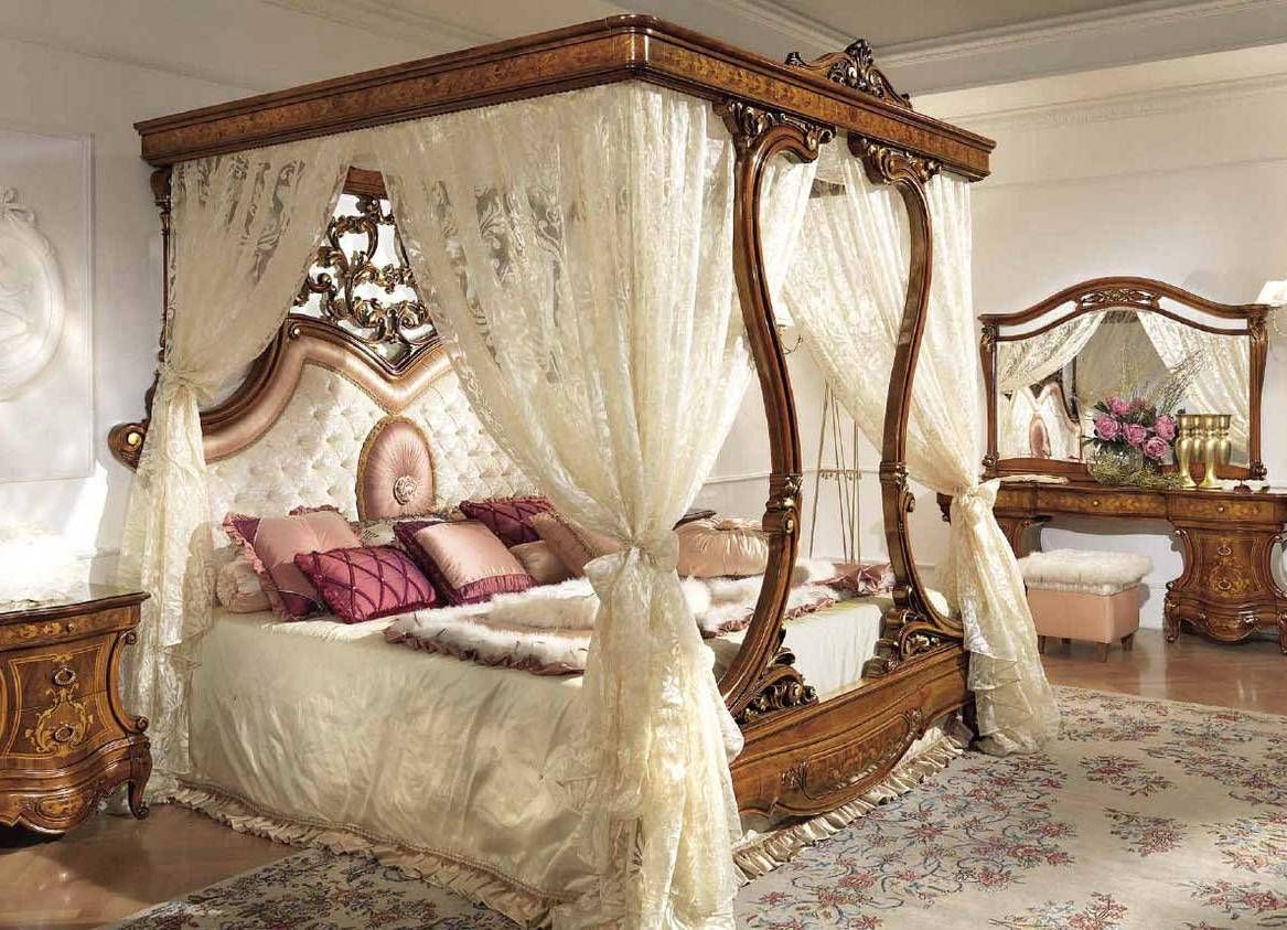 Beautiful double bed with canopy.
