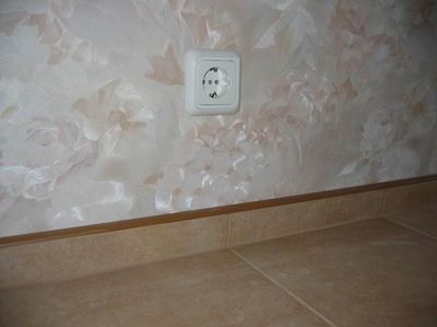 Tiles instead of baseboards.