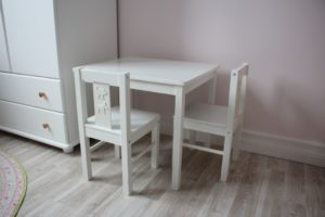 Features of making a children's table made of wood