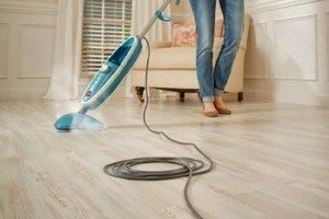Steam mop for laminate flooring