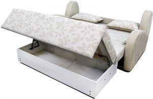  Pros of folding out an accordion sofa.