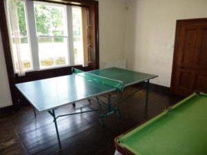 Standard tennis table sizes