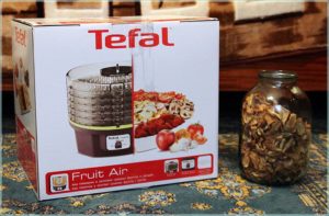  Fruit dryer in a box.