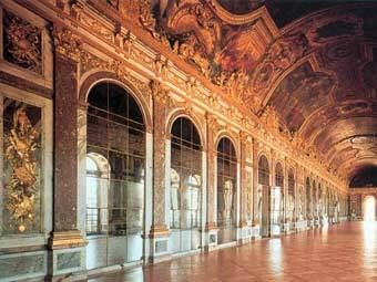 Mirror halls in Rus'