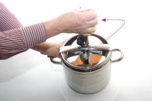 operating a pressure cooker