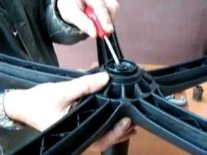 How to disassemble an office chair