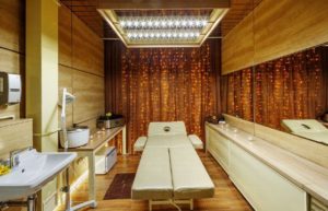 types of couches for eyelash extensions