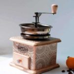 choosing a manual coffee grinder