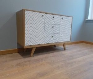 chest of drawers on runners