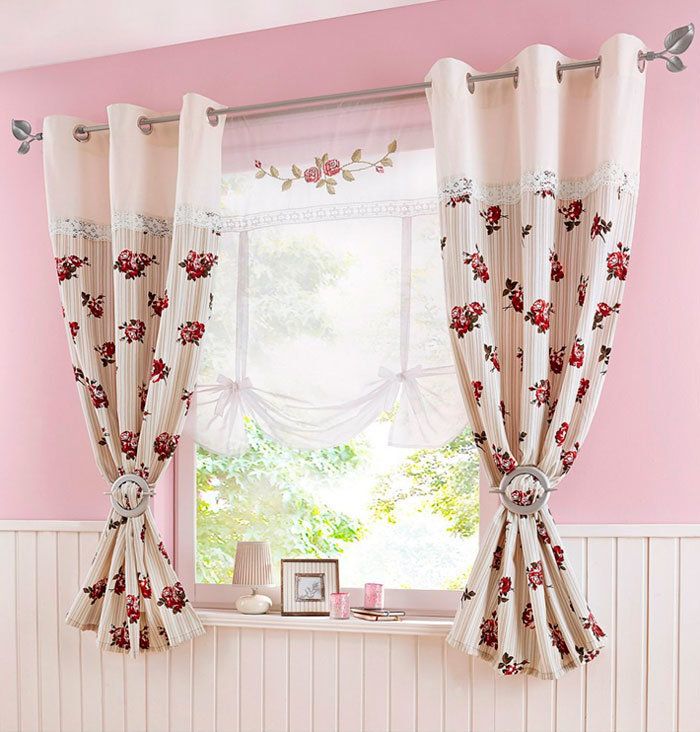 Design option with short curtains.