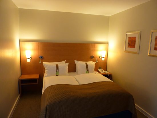 Bedroom design without window