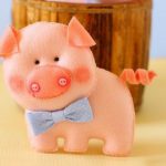 DIY pig Christmas tree toy.