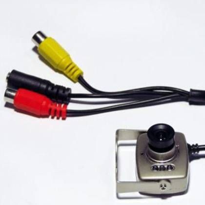 How to connect a camcorder to a TV