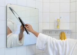 How to wash a mirror without streaks