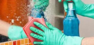 How to wash a mirror without streaks