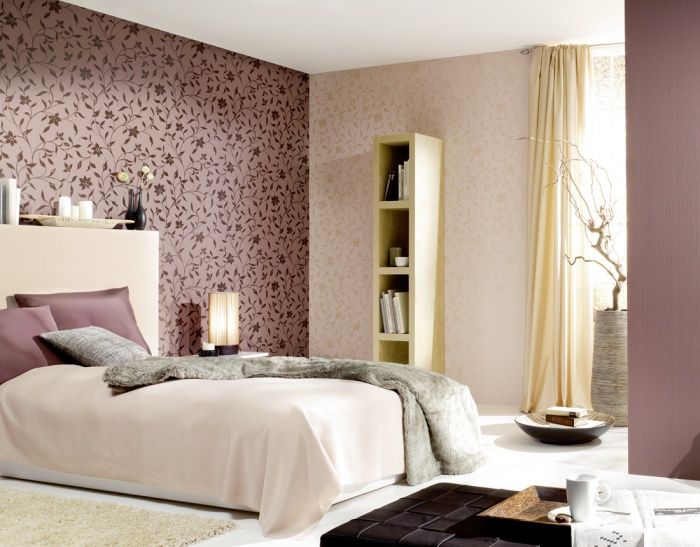 How to combine wallpaper in the bedroom