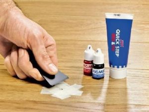 How to remove scratches from linoleum