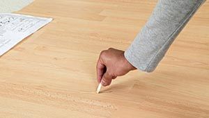How to remove scratches from linoleum