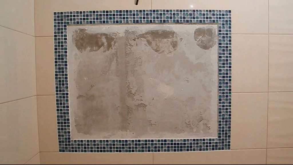 How to fix a large mirror on tiles.