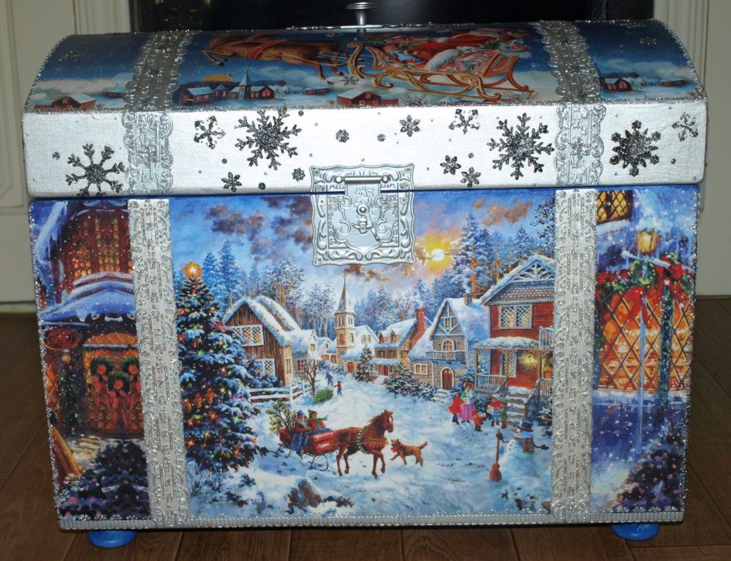 DIY New Year's chest