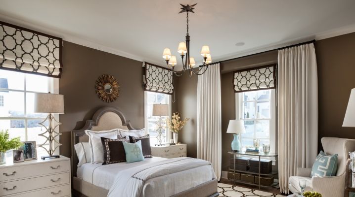 Curtain option for the bedroom.