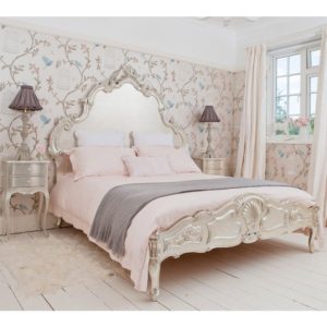 Distinctive features of French beds