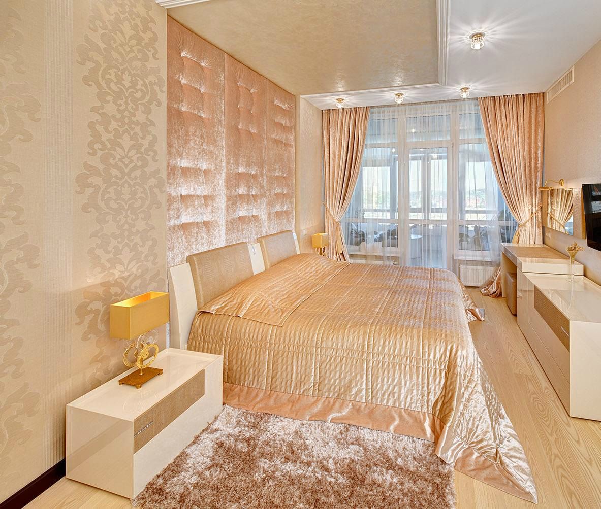 Bedroom in peach tones