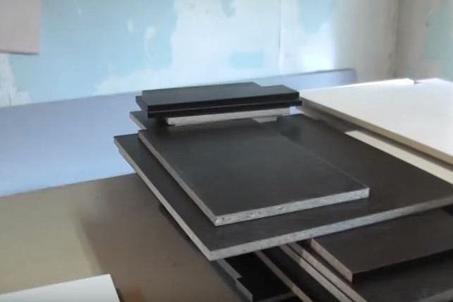 Material for the frame of the dressing table.