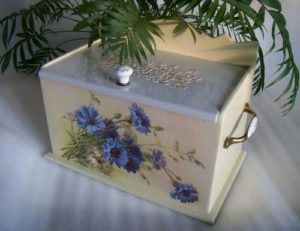 decoupage of a plastic bread box