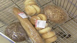 Storing bread in plastic