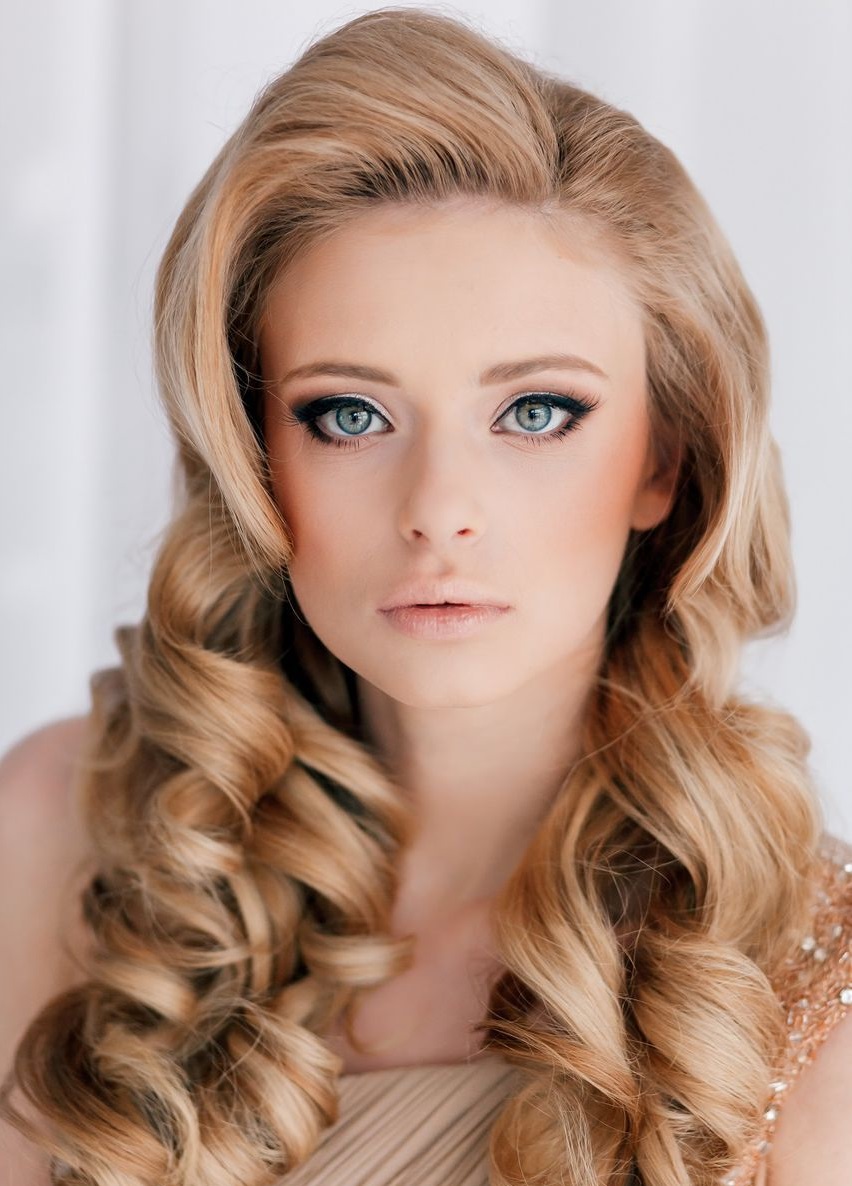 how to make waves with a curling iron