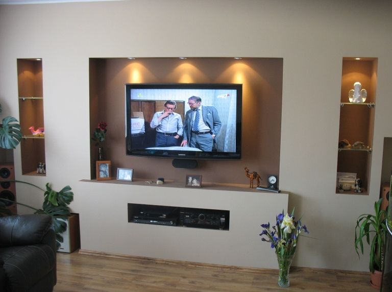 Hang a TV without a bracket on the wall